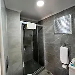 Hotel Lotus Port *