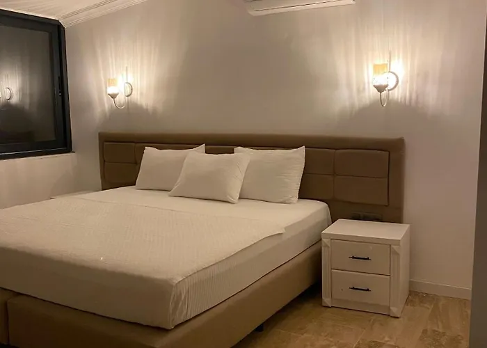 Hotell Lotus Port *